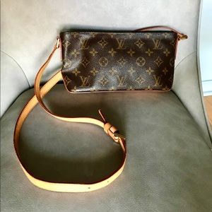 Louis Vuitton Monogram Trotteur Crossbody Bag